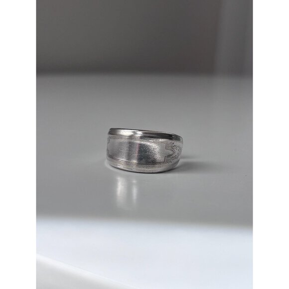 Handmade Size 8.5 Silver Plated Antique Spoon Ring: Oneida Debutante Pattern - Picture 1 of 7